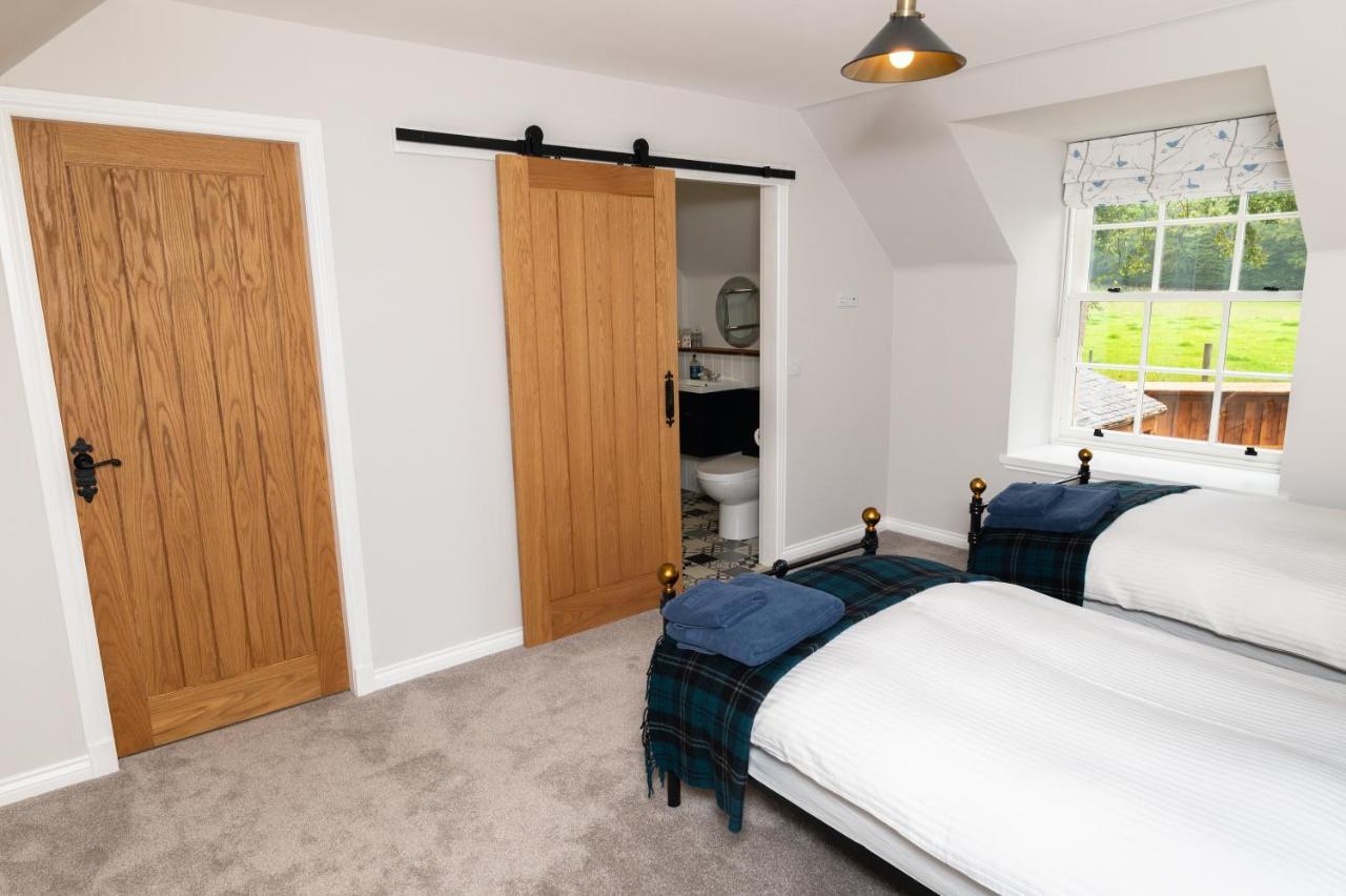 Netherdale House & The Coach House Turriff エクステリア 写真