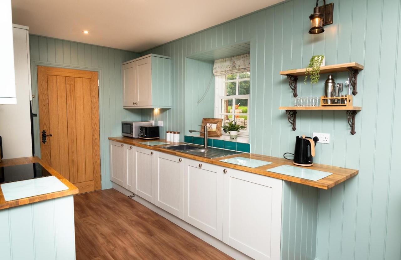 Netherdale House & The Coach House Turriff エクステリア 写真
