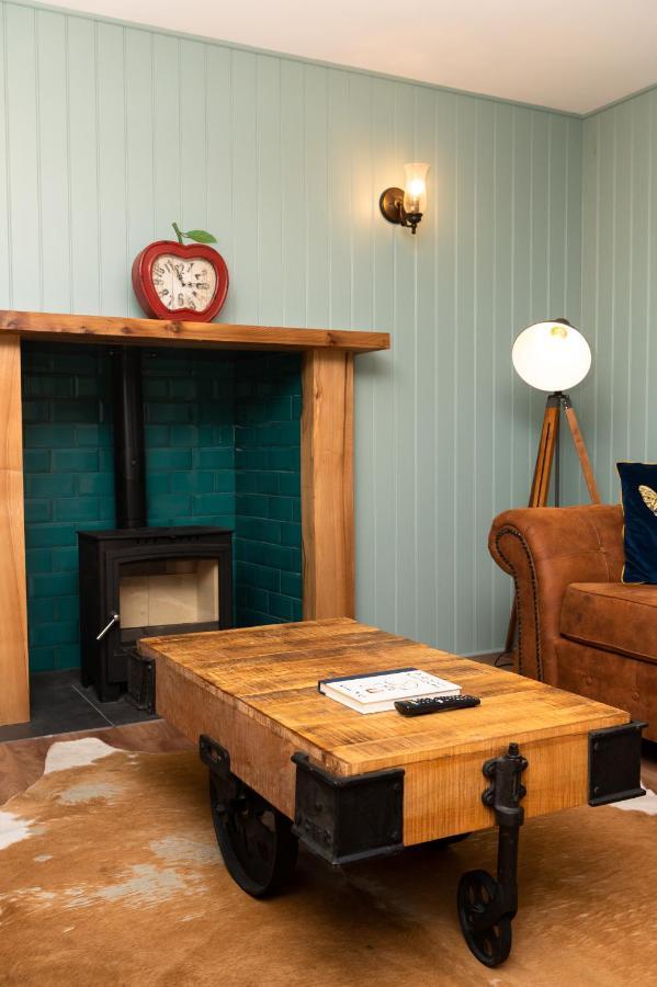 Netherdale House & The Coach House Turriff エクステリア 写真